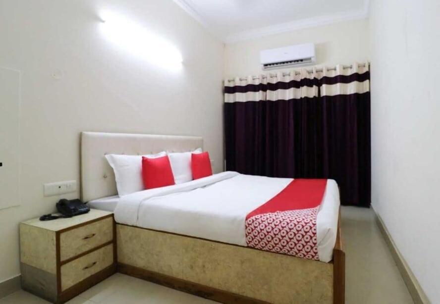 Hotel Anand Amritsar Luaran gambar