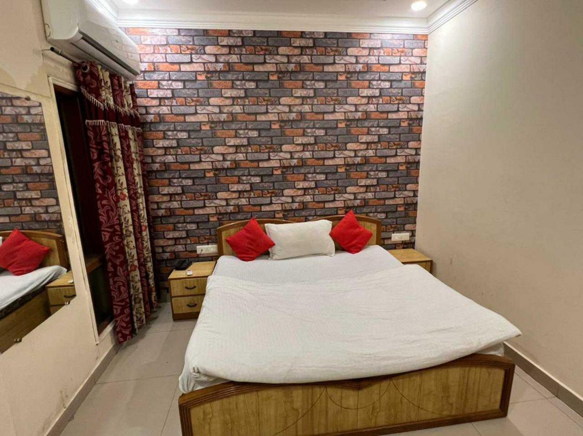 Hotel Anand Amritsar Luaran gambar