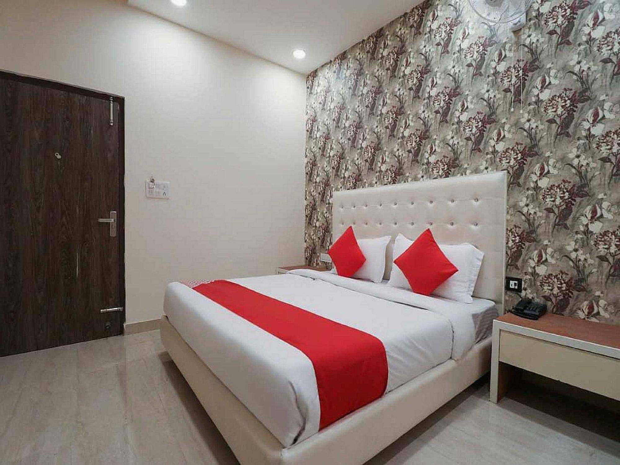 Hotel Anand Amritsar Luaran gambar