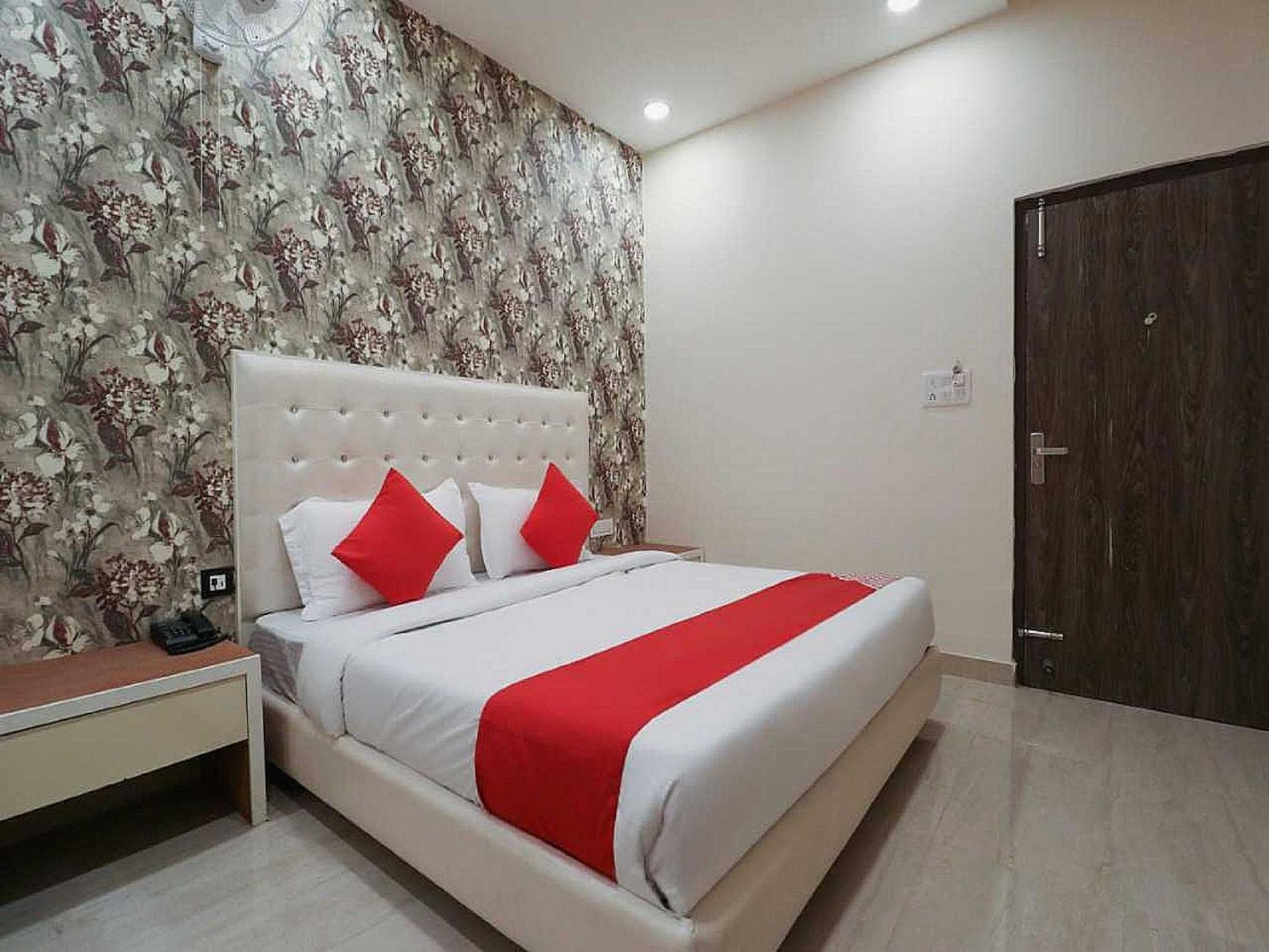 Hotel Anand Amritsar Luaran gambar